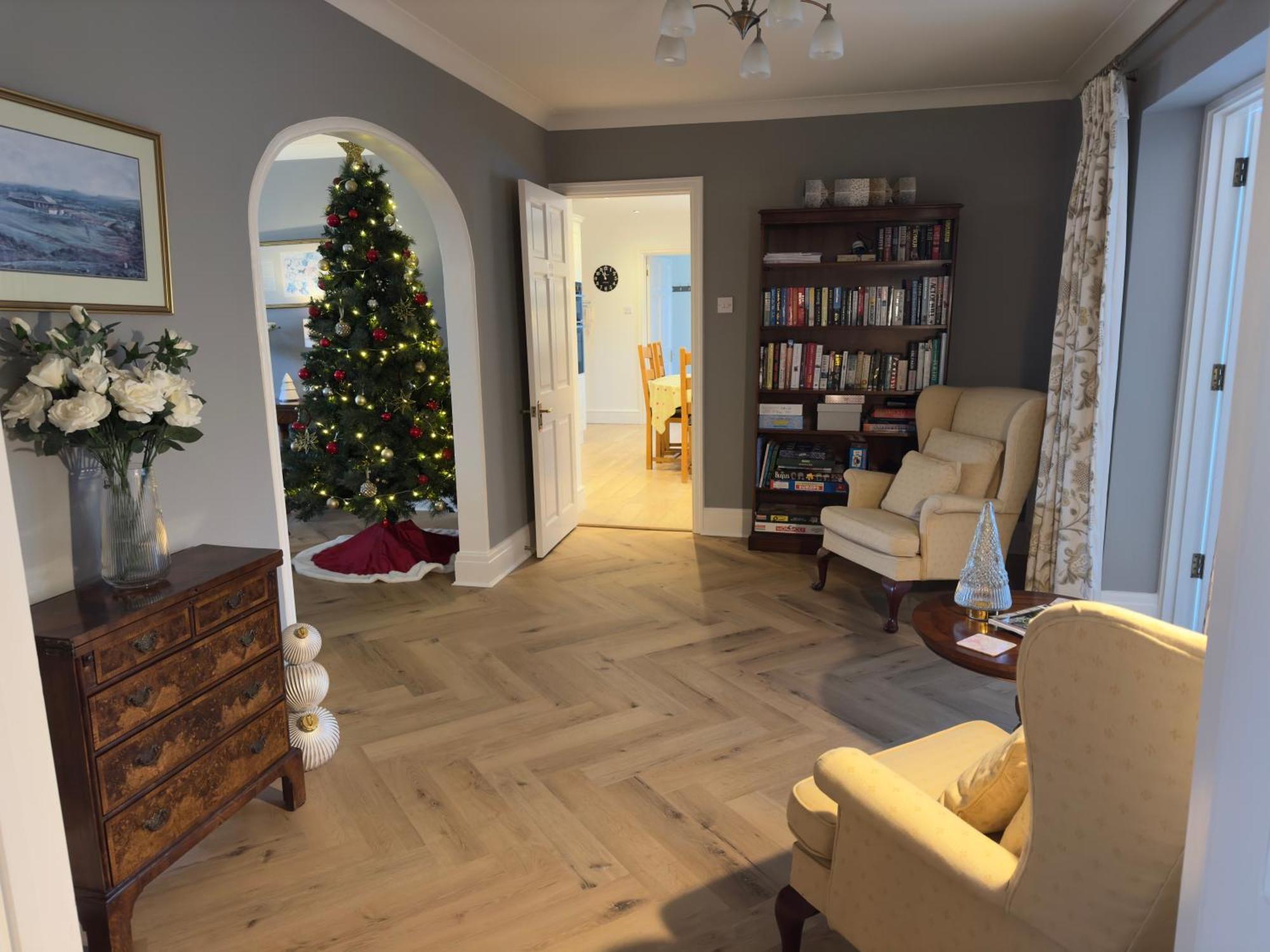 Vast, Elegant Home With Indoor Pool & Sauna Near Popular Golf Course 킹스턴 외부 사진